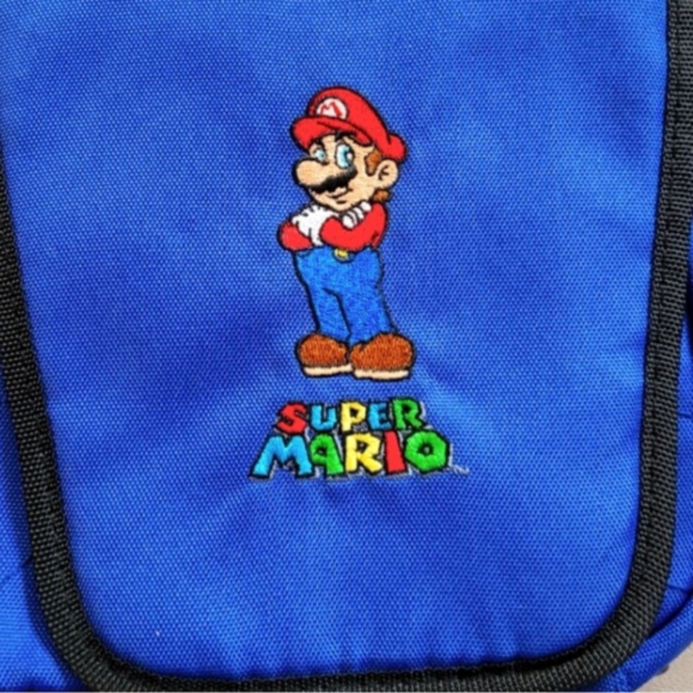Vintage Super Mario bros Gameboy travel case blue in color zipper and Handel top - Picture 3 of 3